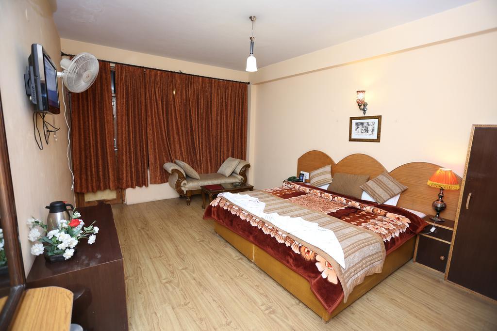 Hotel Natraj Manali Dharamshala Rom bilde