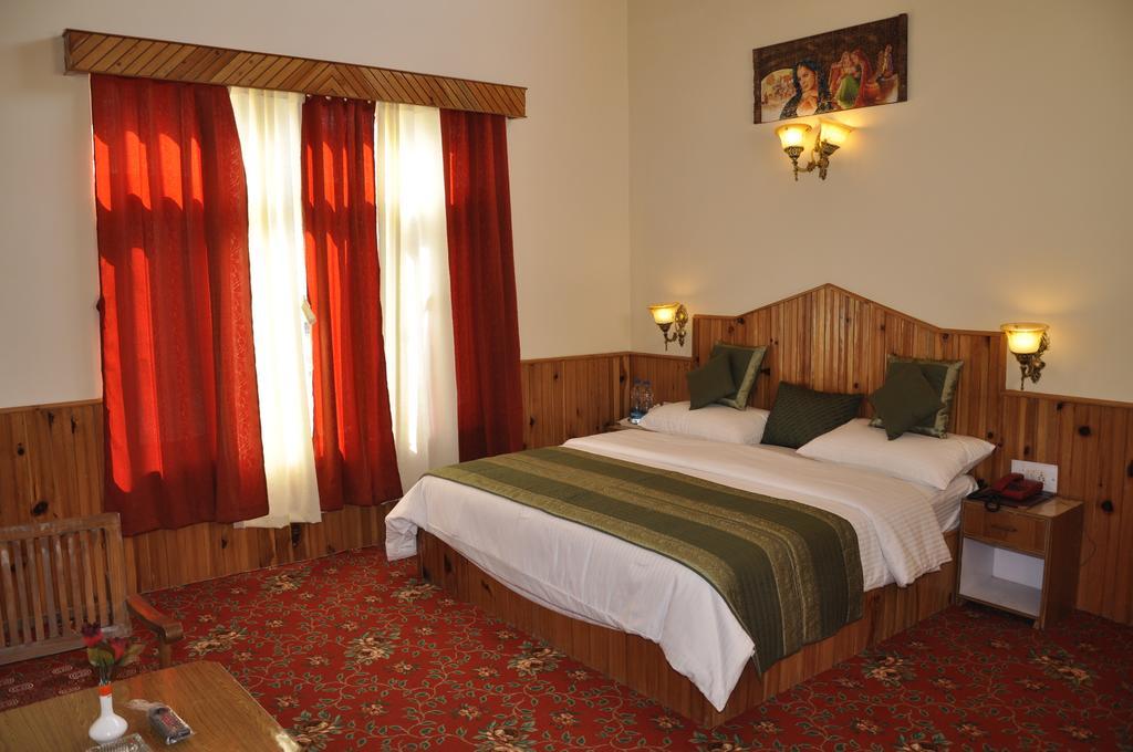 Hotel Natraj Manali Dharamshala Rom bilde