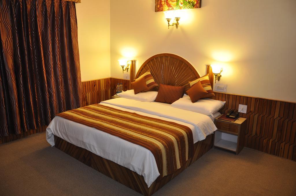 Hotel Natraj Manali Dharamshala Rom bilde