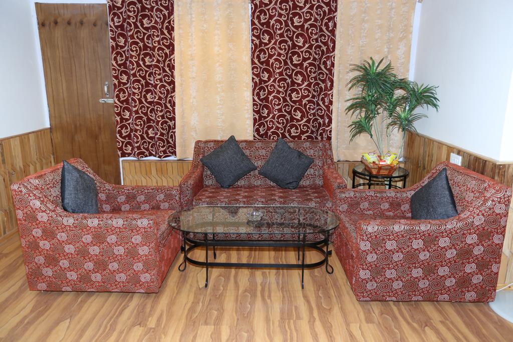 Hotel Natraj Manali Dharamshala Rom bilde