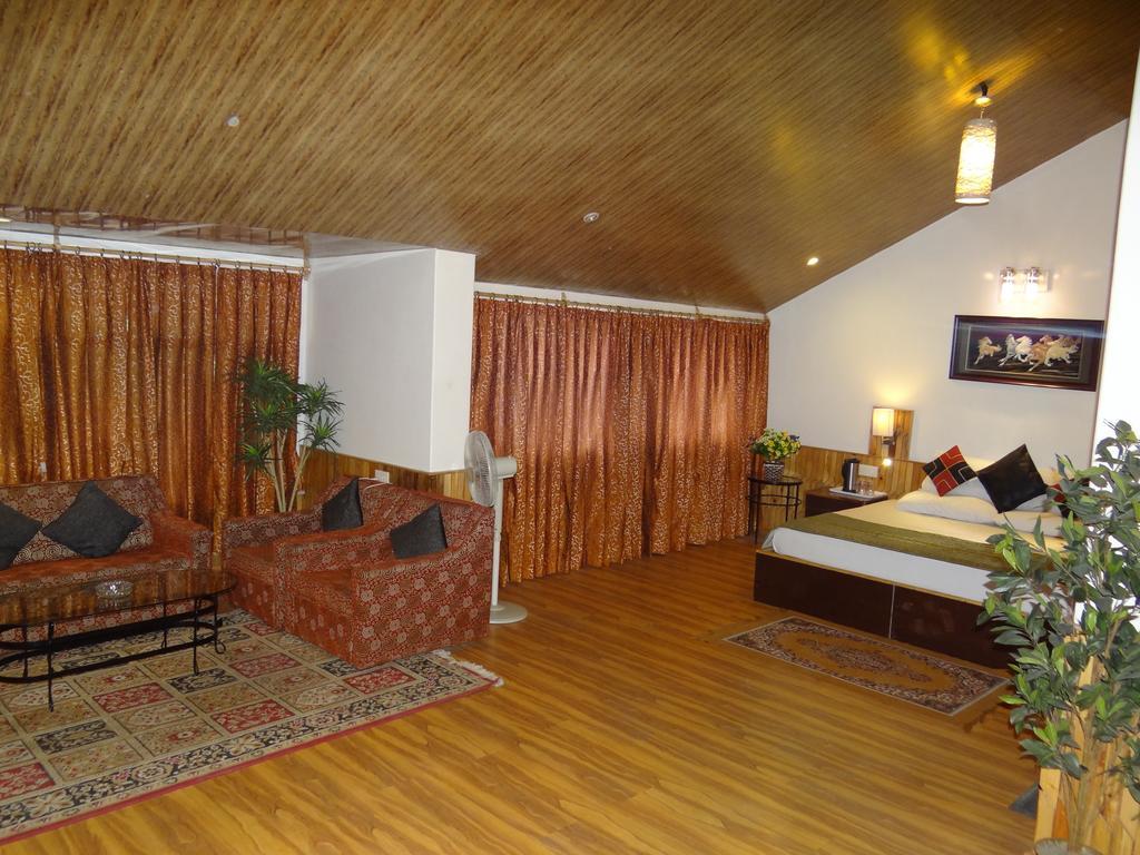Hotel Natraj Manali Dharamshala Rom bilde