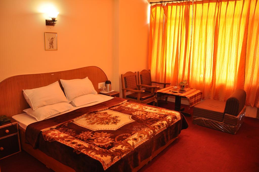 Hotel Natraj Manali Dharamshala Rom bilde
